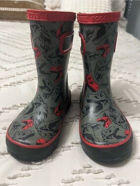 Kids Bogs Rain Boots size 9